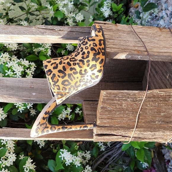 Animal Print Heels - Picture 9 of 10